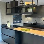 Penthouse Hedonist With Hidromassage Bath Appartement *