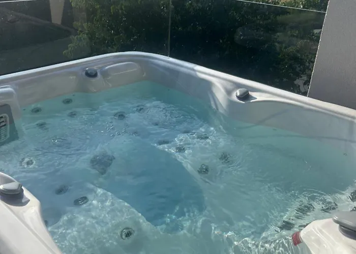 Apartman Penthouse Hedonist With Hidromassage Bath *