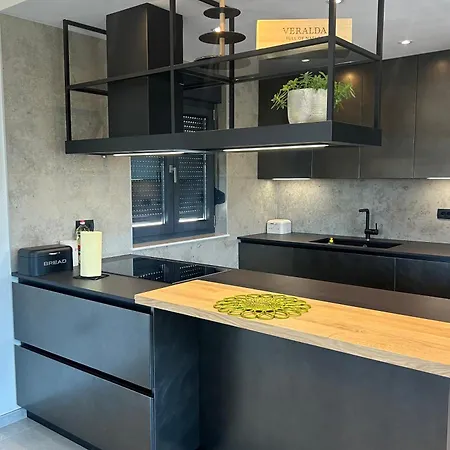 Penthouse Hedonist With Hidromassage Bath Apartment *