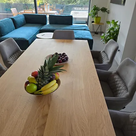 Apartmán Penthouse Hedonist With Hidromassage Bath Pula